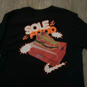 The Nike Yee Sole Food Burger T Shirt Short Sleeve Black DN5177-010 Mens small